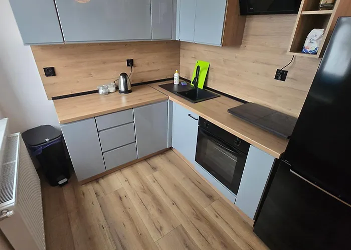 Z Kominkiem W Starej Kamiennicy Апартаменты *